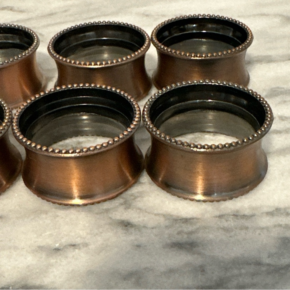 Elegant Copper Napkin Rings Set - Picture 6 of 13